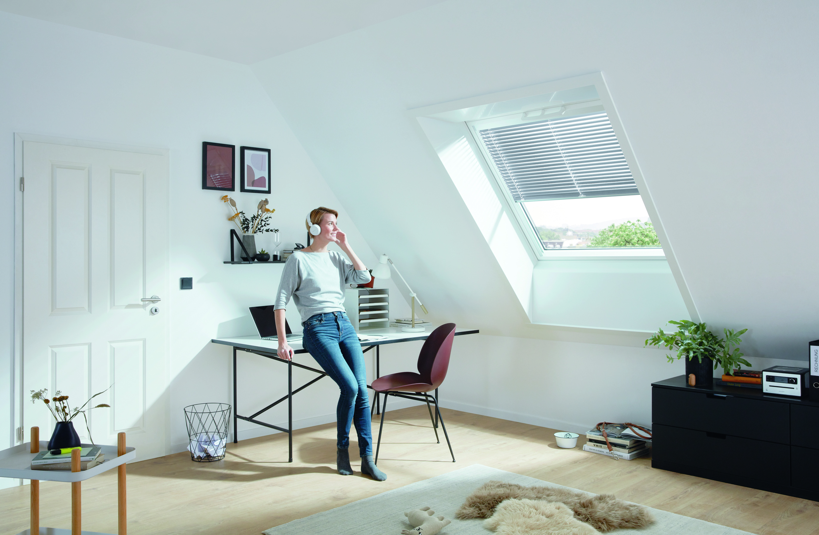 Tabelle, Pflanze, Lampe, Schreibtisch, Person